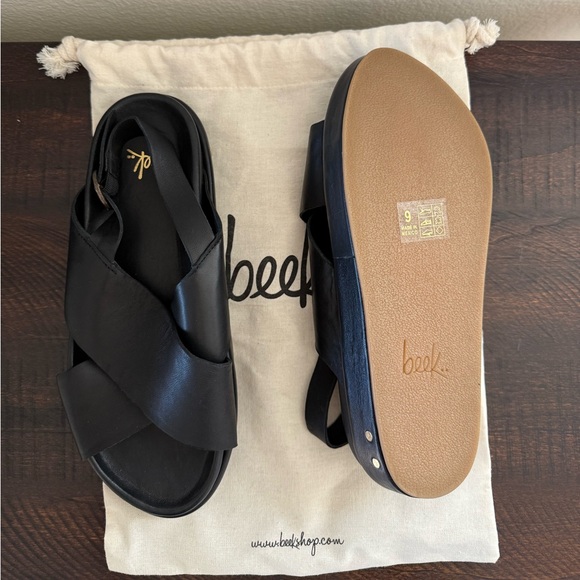 Beek Black Leather Women's Sandals - Picture 3 of 3